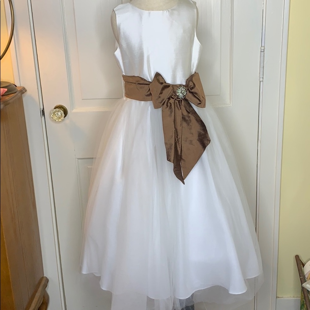 US Angels Ivory silk dress with brown sash Size 6X